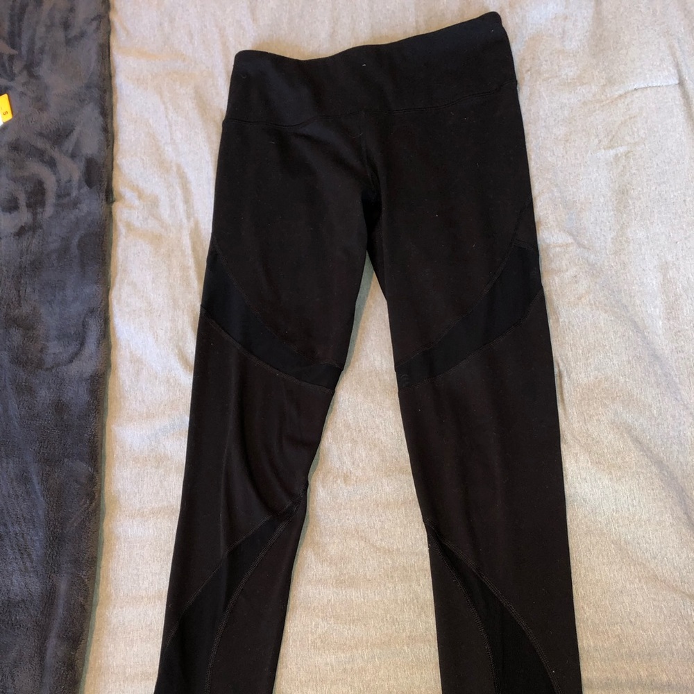 Mesh insert, full length black athletic leggings